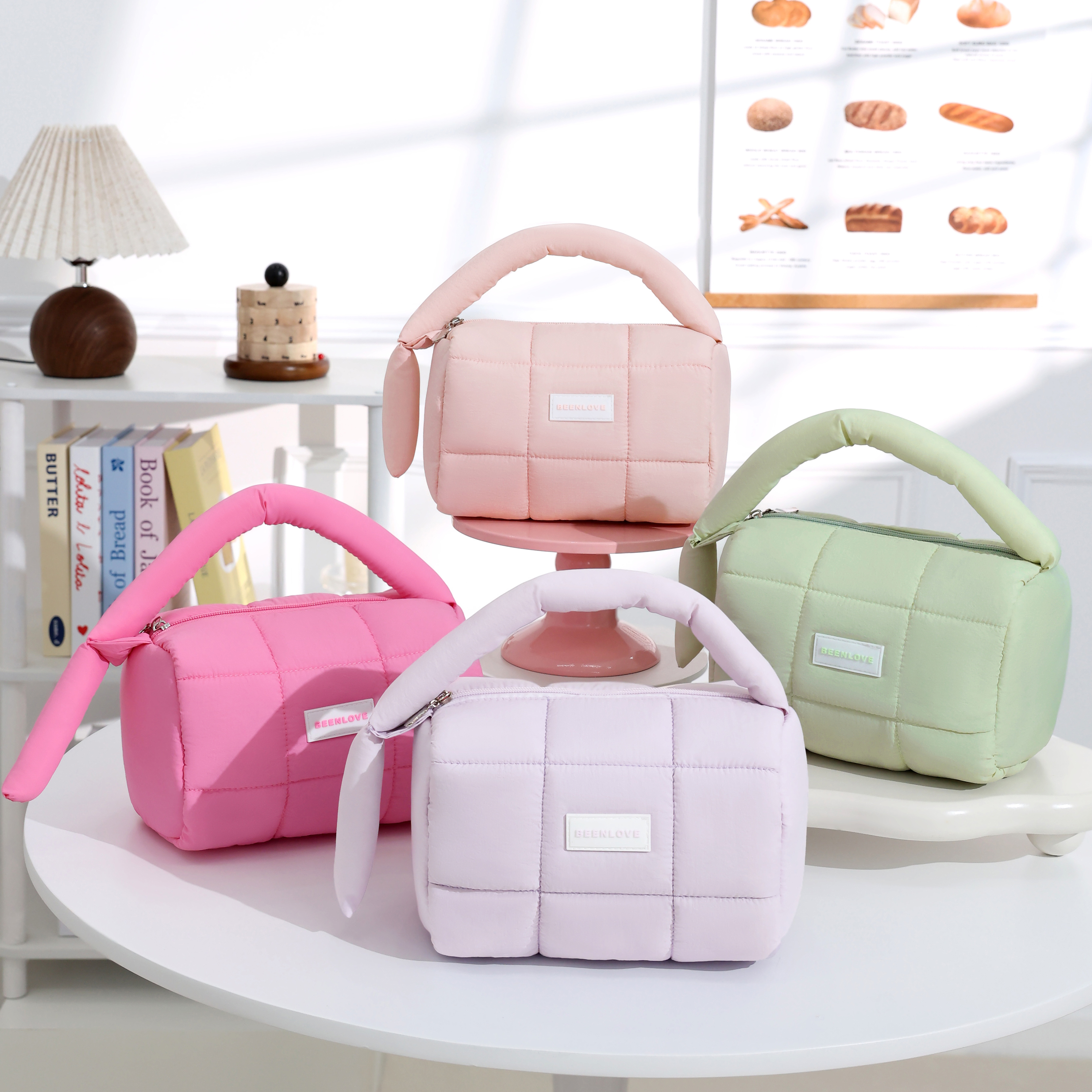 Custom Unisex Luxury Quilted Puffy Nylon Makeup Bag Zipper Closure Cosmetic Cosmetric Portable Outdoor Travel Tote Handbag