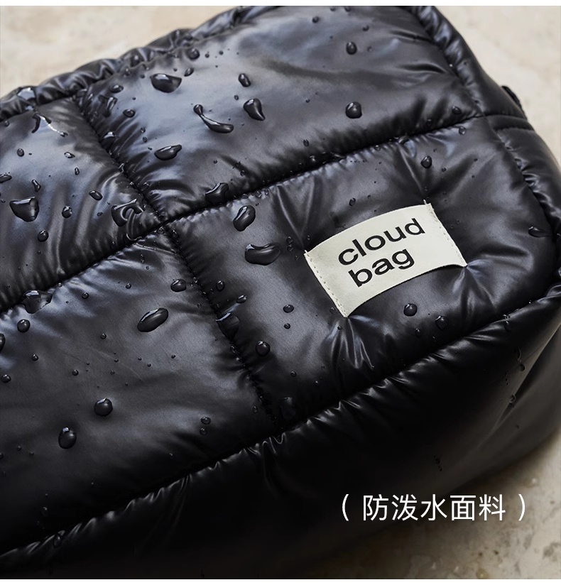 Professional Makeup Bag Supplier Tycoon White Black Cosmetic Storage Pouch Waterproof Toiletry Organizer Bag for Travel