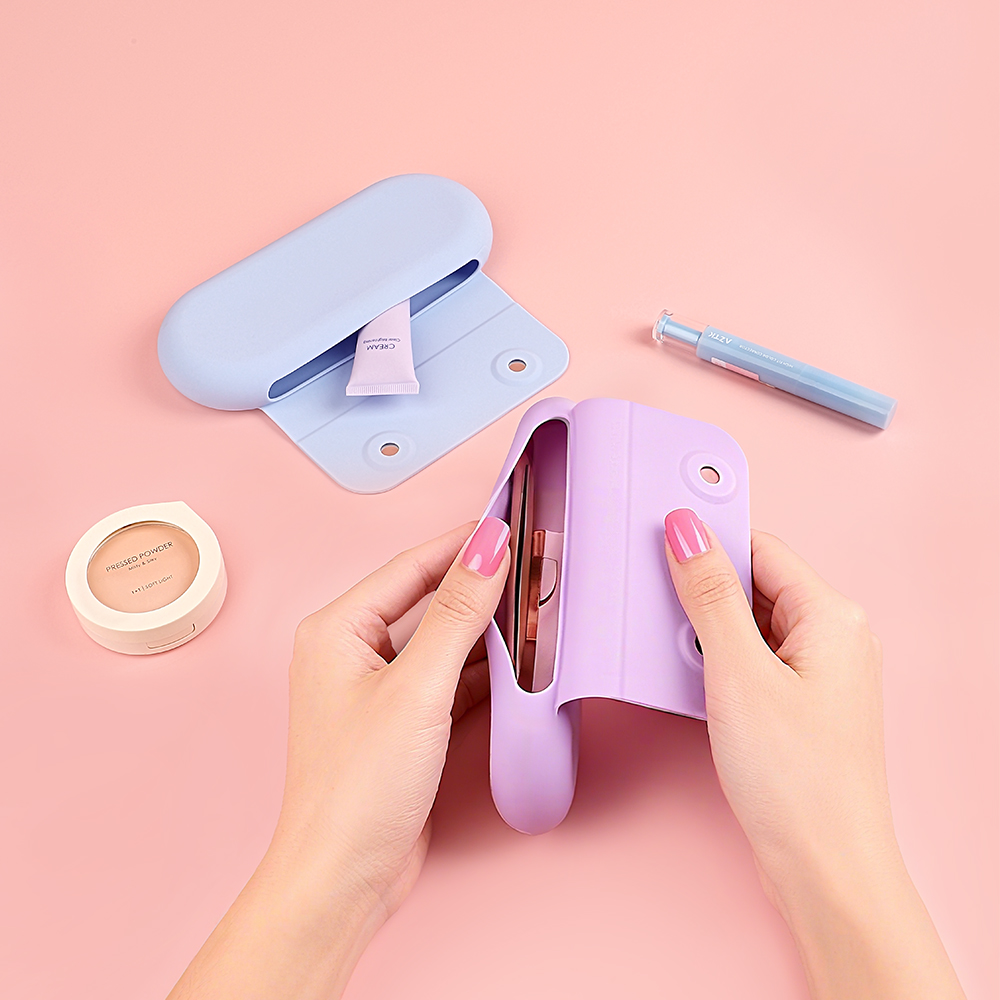 High Quality Design Magnetic Clasp Silicone Travel Cosmetic Bag Portable Makeup Bag Beauty Tools Makeup Brush Storage Bag
