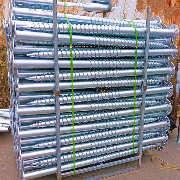 Sistema de Pilares Helicoidais Projetado para Controle de Erosão e Reforço de Terraplenagem de Grau Profissional