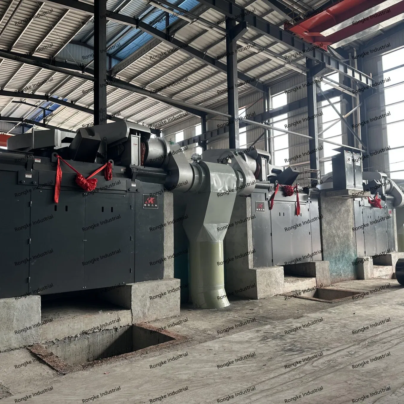 Sistema de Forno de Indução com Tecnologia Avançada de Torre de Resfriamento