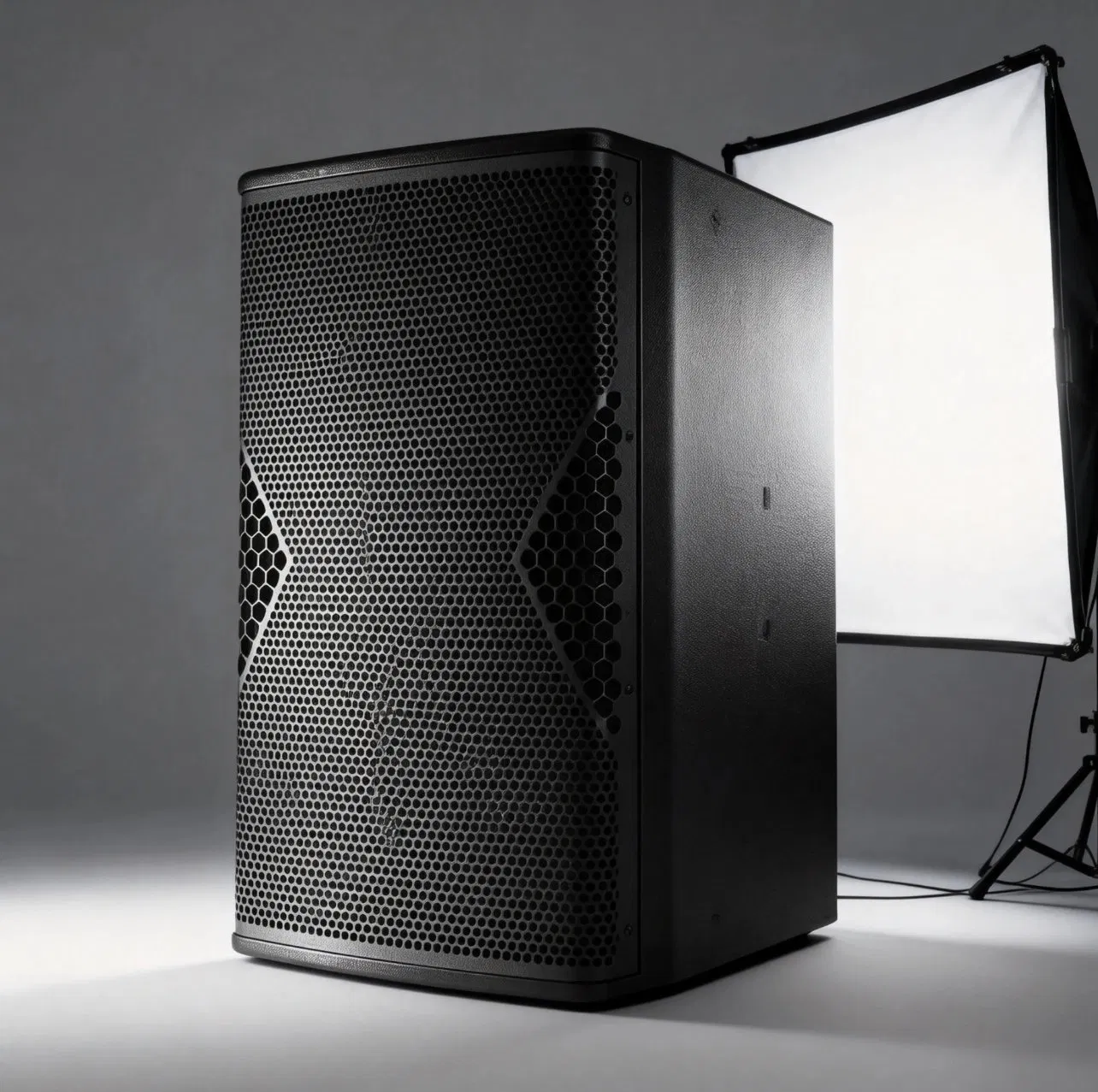 Sistema de Som de Linha Array de Alta Potência Premium com Clareza e Alcance Excepcionais para Aplicações de Áudio Profissional em Grandes Locais, Concertos e Eventos