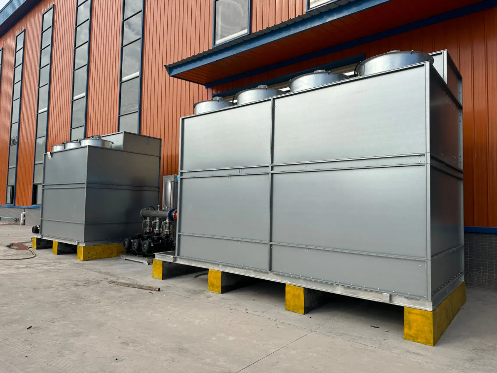 Sistema de Inversor Elétrico para Resfriamento Ótimo em Forno de Fusão por Indução
