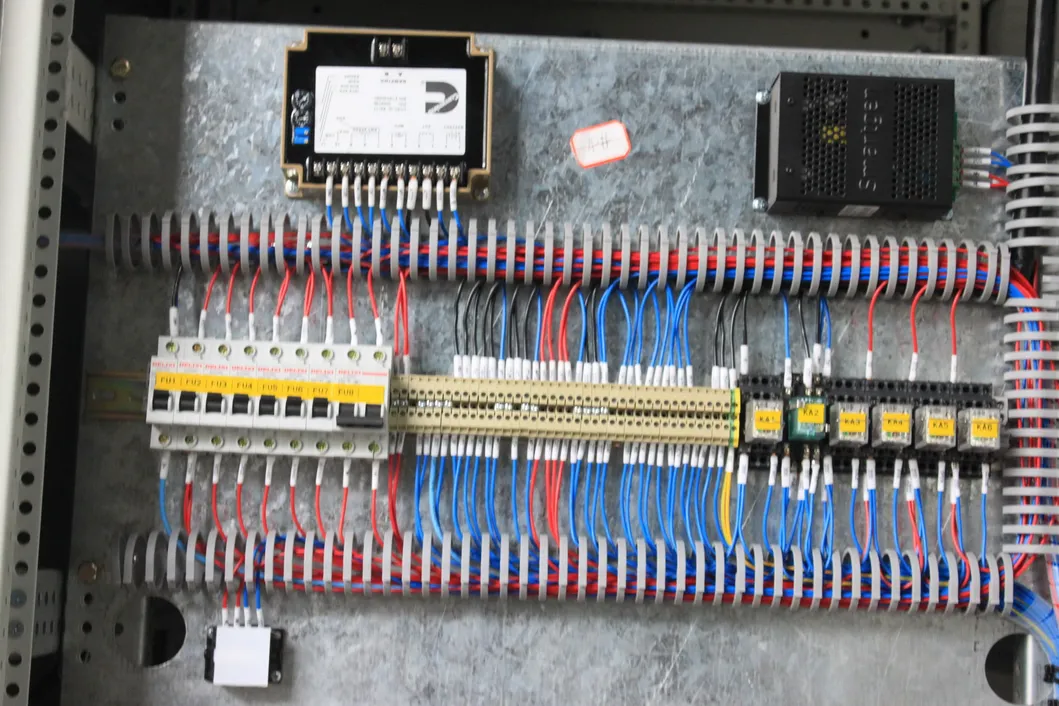 Deepsea 8610 100 kVA 3 Fases Sistema de Sincronização Automática