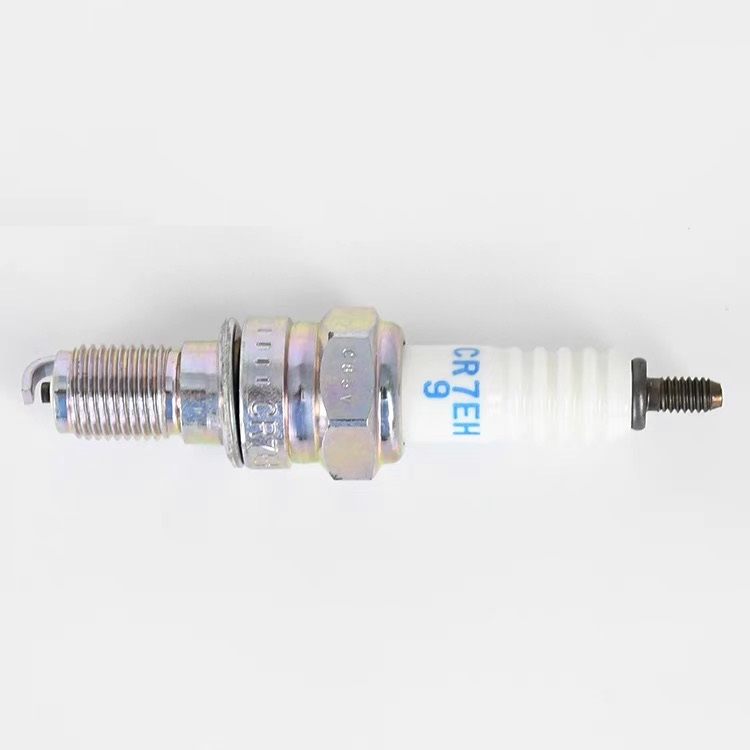 Acessórios de gerador de bomba de água de motor a gasolina, vela de ignição de microcultivador 168f170f190f