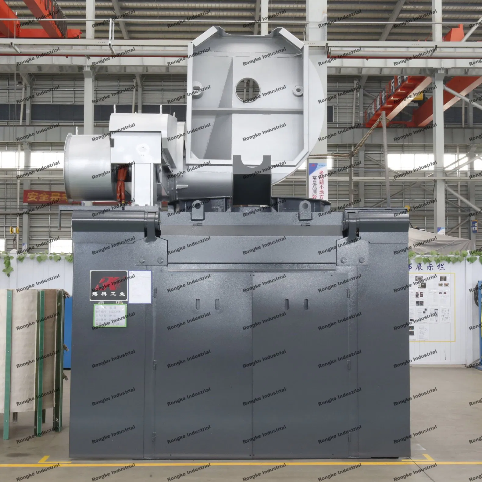 Sistema de Inversor Elétrico para Resfriamento Ótimo em Forno de Fusão por Indução