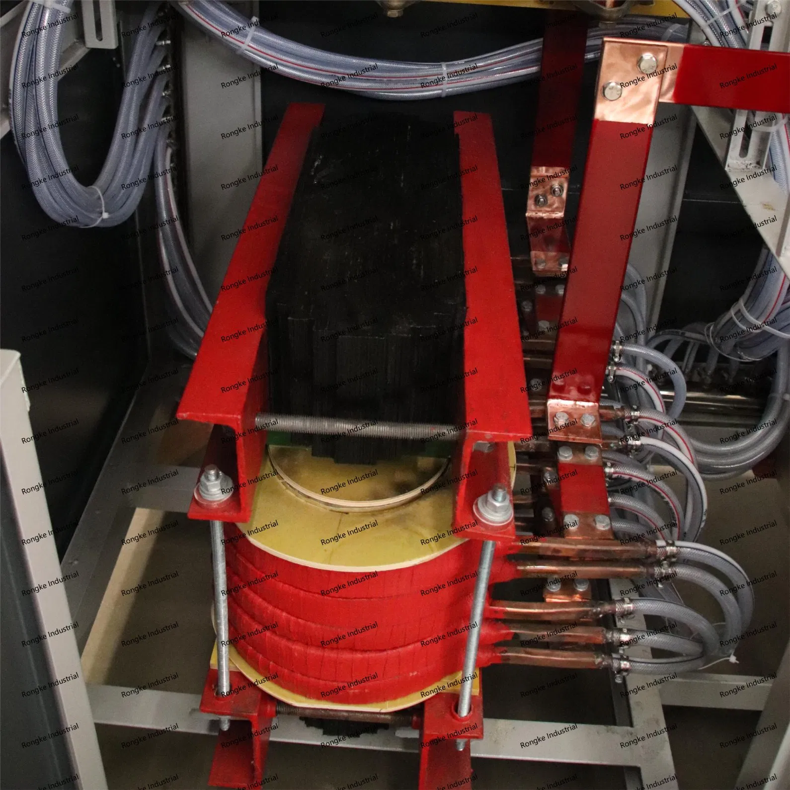 Sistema de Torre de Resfriamento Fechada para Uso de Forno Elétrico Sem Núcleo