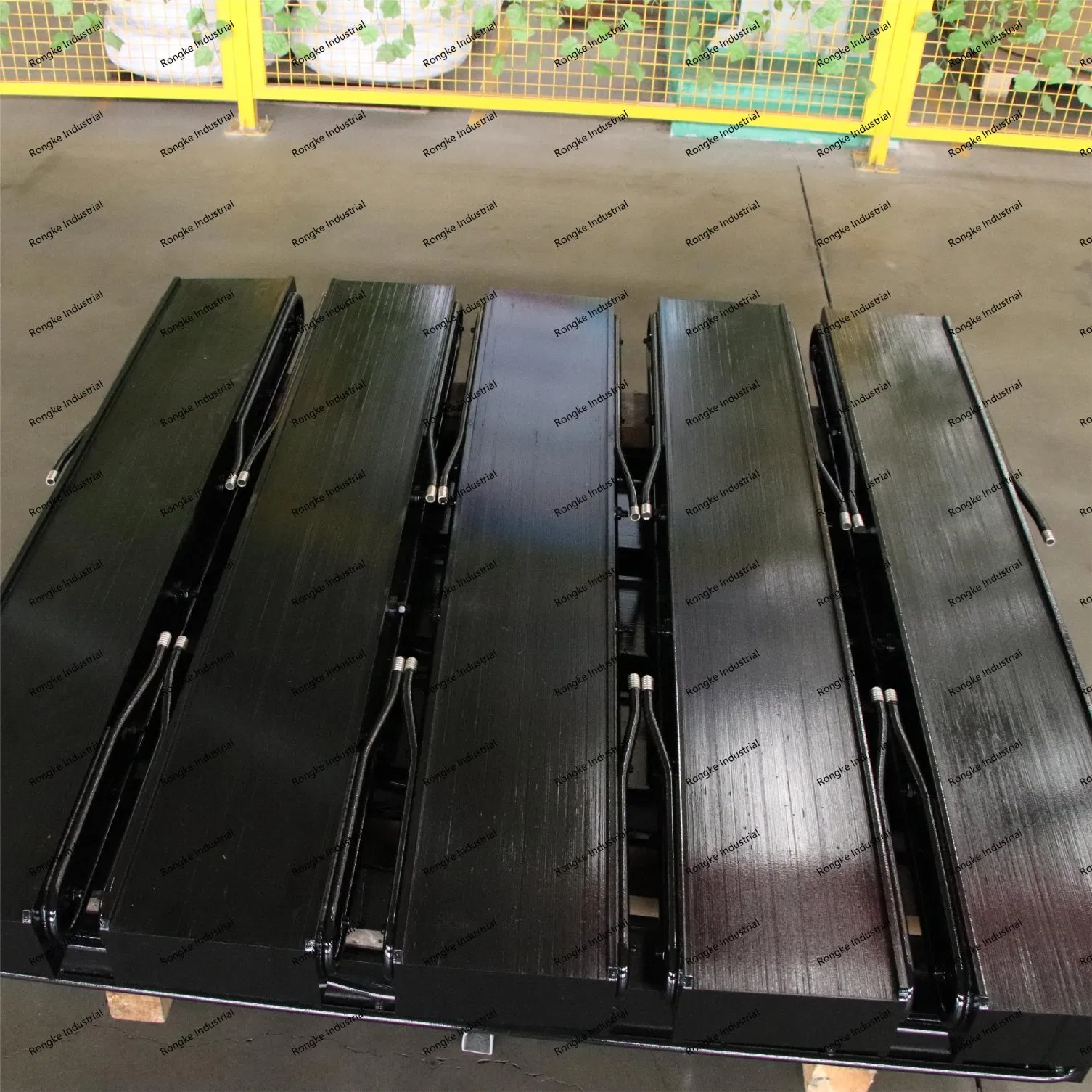 Sistema de Inversor Elétrico para Resfriamento Ótimo em Forno de Fusão por Indução