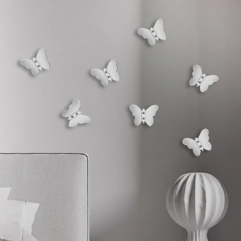 Butterfly Hook Backing Detail