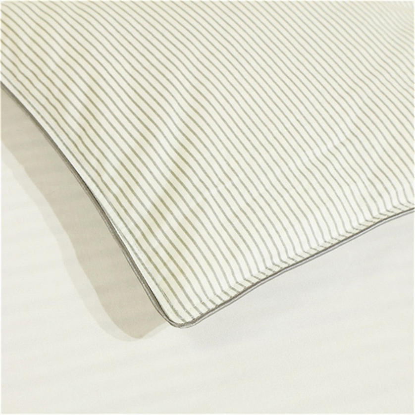 Super Soft Modern Design Classic Stripe Duck Down Filling Duvet
