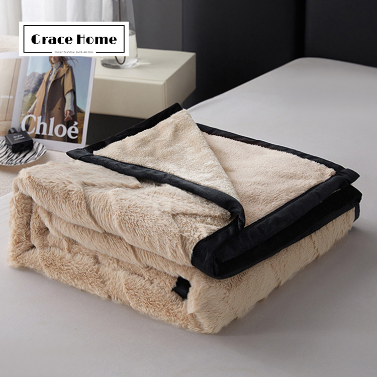 a Class Grade Super Warm Minky Soft Carving Faux Fur Blanket Weighted Blanket for Adults