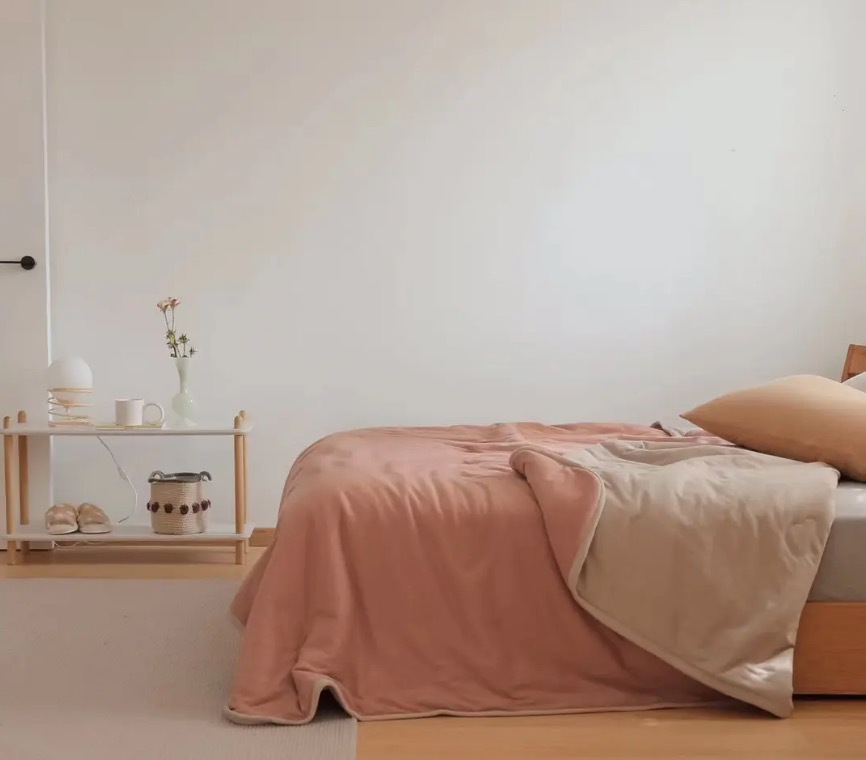 Quilted Duvet for Warm Evenings and Cool Summer Days