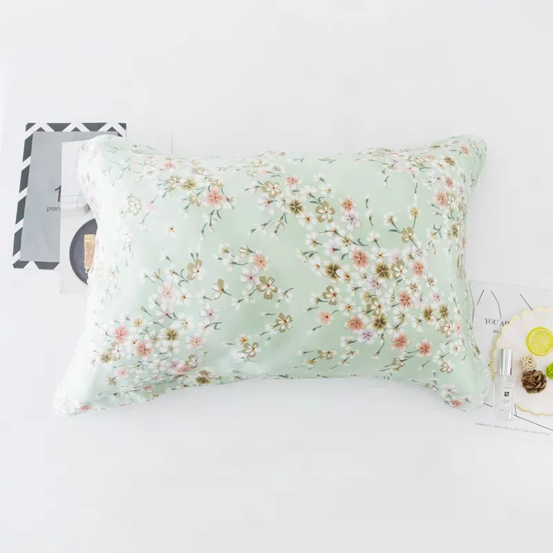 Silk Pillowcase Display 1