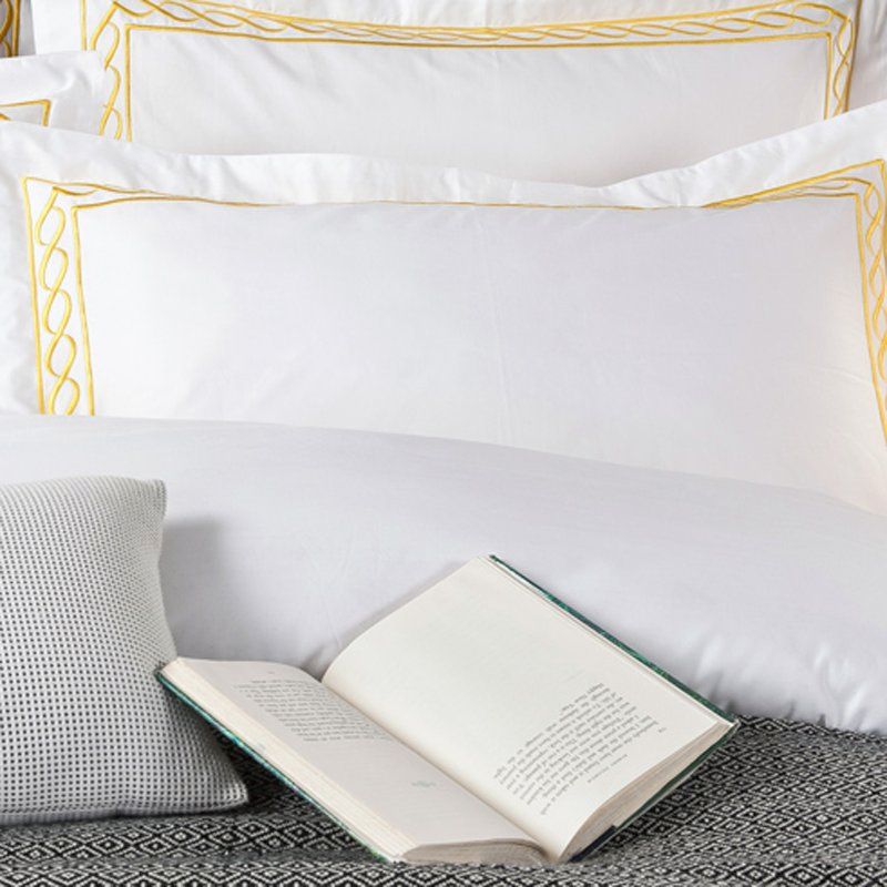 OEM/ODM Wholesale Luxury White Soft Duvets Covers 100%Cotton/Pure Silk Printed Bedsheet Comforter Set Home Bedroom Hotel Bedding