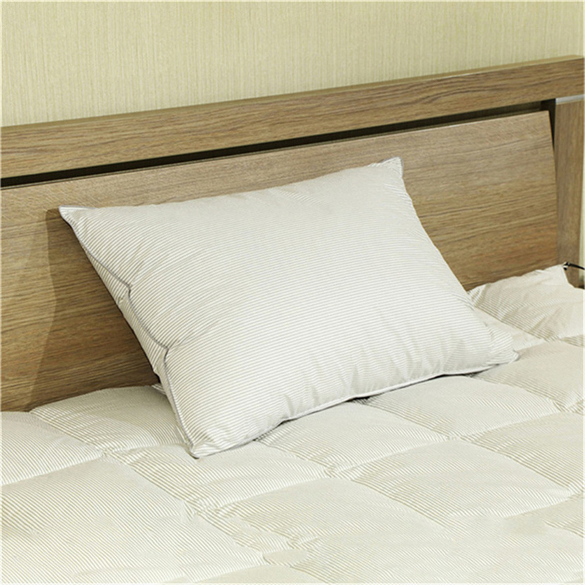 Super Soft Modern Design Classic Stripe Duck Down Filling Duvet