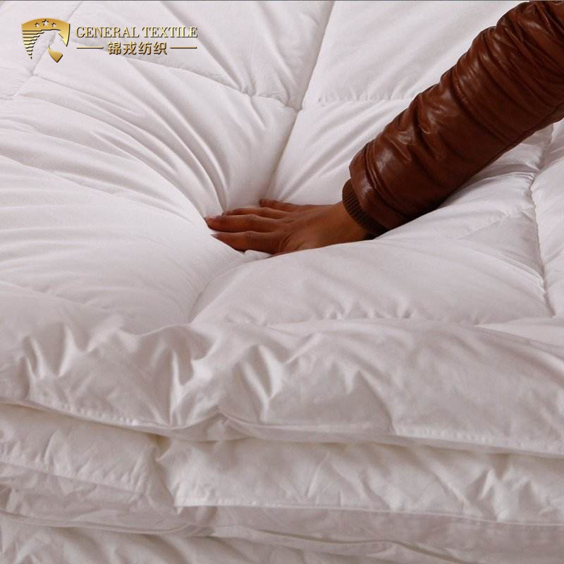 Hotel Comforter Customized Wholesale Breathable Feather Duck Down Cotton Microfiber Quilt Home Hotel Duvet