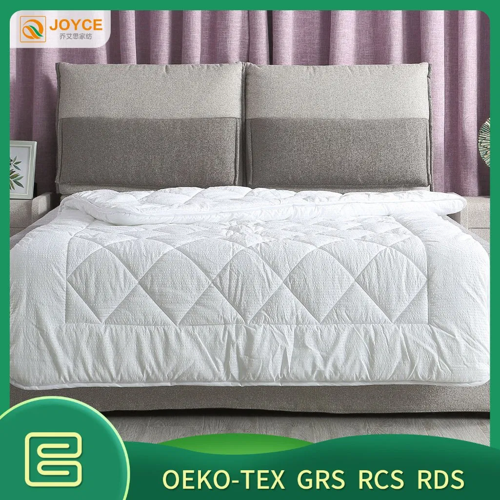 Factory Directly Wholesales Seersuckers Comforter with Down-Alternative Infused