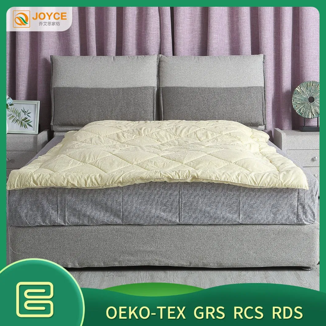 Factory Directly Wholesales Seersuckers Comforter with Down-Alternative Infused