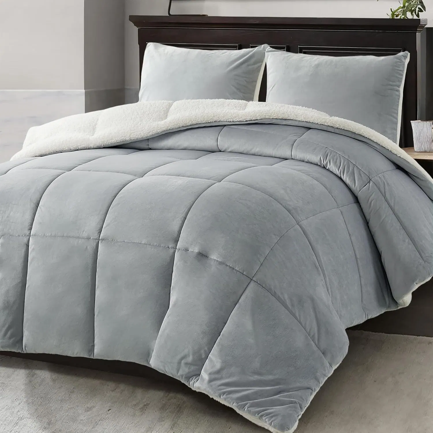 Reversible Sherpa Blanket with Minky Plush and Fuzzy Fleece Microfiber Jacquard Blanket Faux Fur