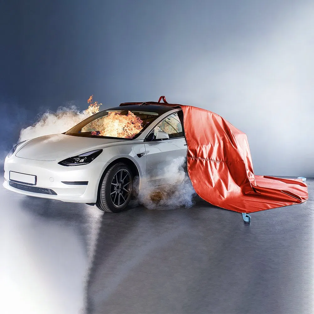 20X 30FT Fireproof Extinguisher Electric Blanket for Car or Fuel Vehicle Accidents