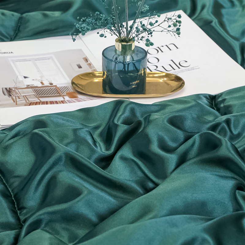 Wholesale Green Satin Silk Duvet Cover Customized Queen Size Comforter Sets Bedding Set
