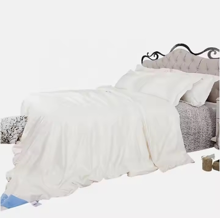 Super Soft Reversible Down Alternative Comforter with Stitched Geometrical Diamond Pattern Quilt