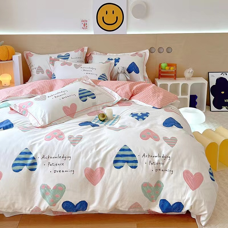 Hot Sale Fashion Cartoon Printed Bedding Cotton Duvet Cover 4PCS Kids Bedding Sets with Button Closure