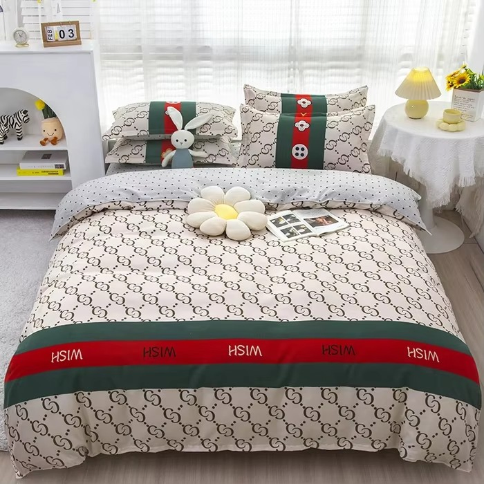 Wholesale Luxury 3PCS 100% Polyester Digital Print 3D Big Brand Comforter Set Bedding Including Duvet Cover Queen King Twin