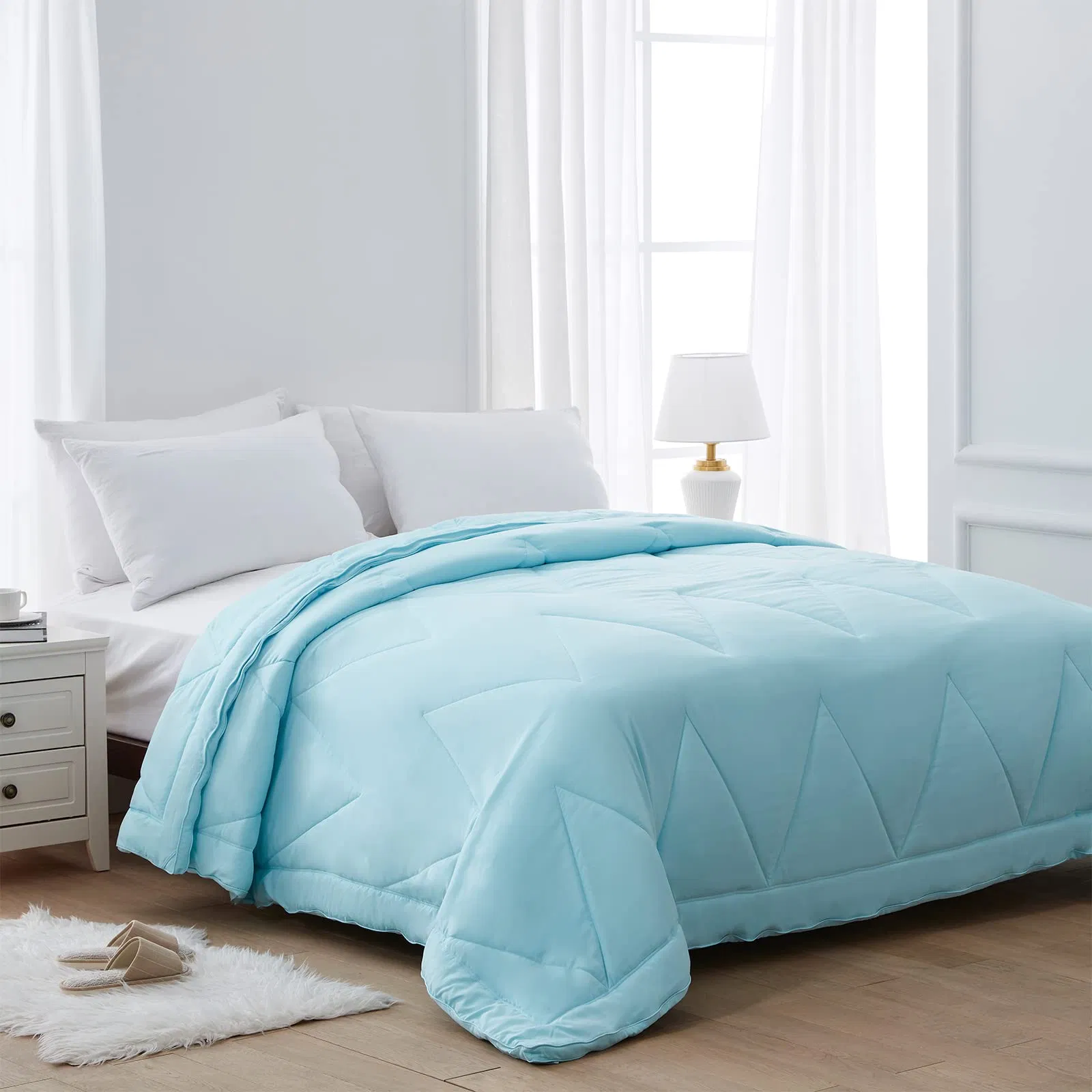 China Supplier Wholesale Lightweight Customized Color Ultra Soft Brushed Microfiber Down Alternative Polyester Fibefill Home / Hotel Bed Summer Comforter Duvet