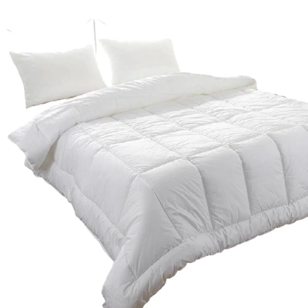 China Factory Christmas Green-White Bedding Fur Ball Luxury Queen Comforter Sets