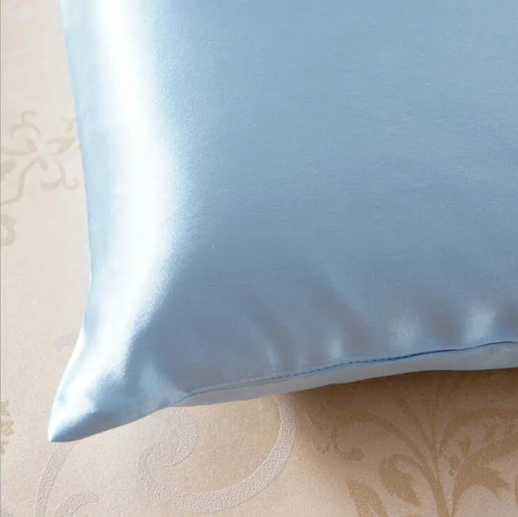 Silk Pillowcase Display 3