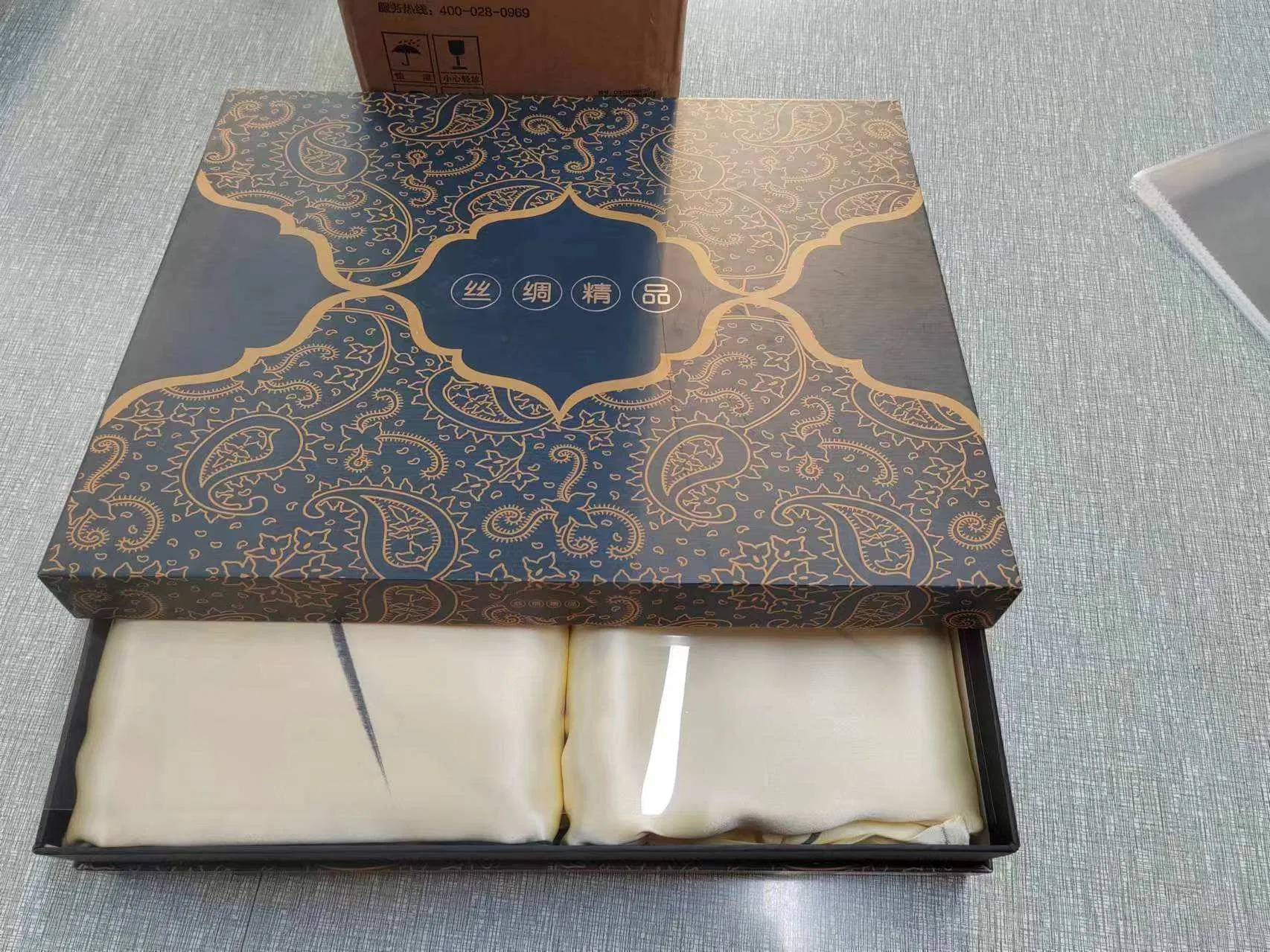 Soft Silver Mulberry Silk Pillowcase for Ultimate