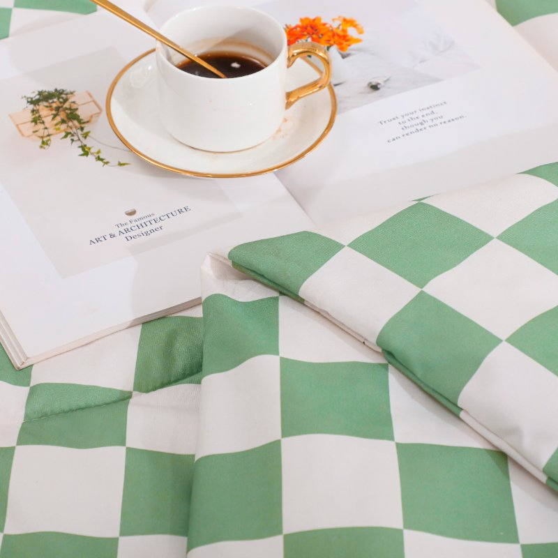 New Design 100% Organic Cotton Down Alternative Fiber Filled All Season Super King Size Comforter