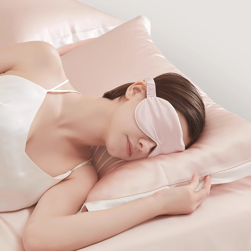 Comfortable High-Quality Silk Pillowcases for Good Sleeping