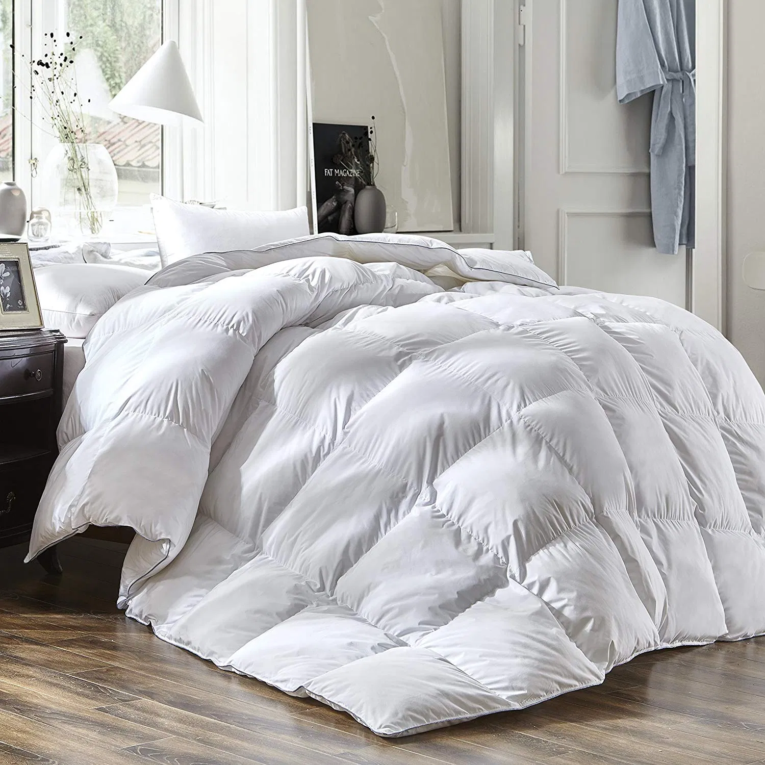 All-Season 75% Down Comforter Twin Size, Duvet Insert with 8 Corner Tabs, Down Proof Cotton Fabric (Grey 68"X90")