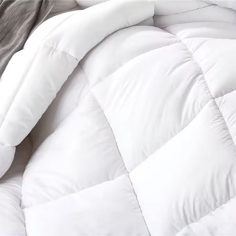 Hotel Bed Quilt Cotton Cover Down Alternative Polyester Comforter