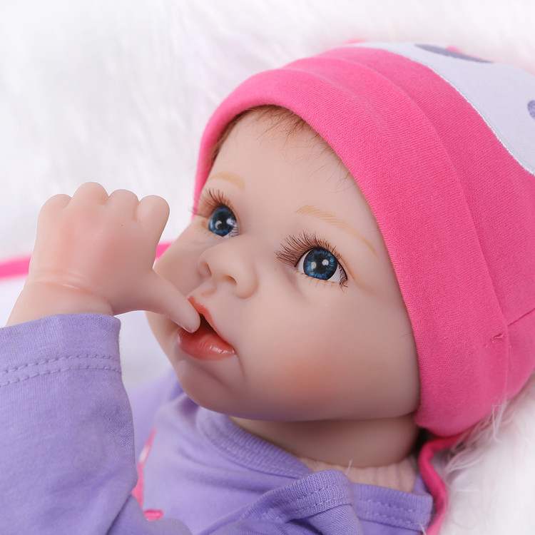 55cm Boneca Reborn de Silicone Realista de Menina Recém-Nascida com Brinquedos de Cachorro de Pelúcia Presentes Criativos para Crianças