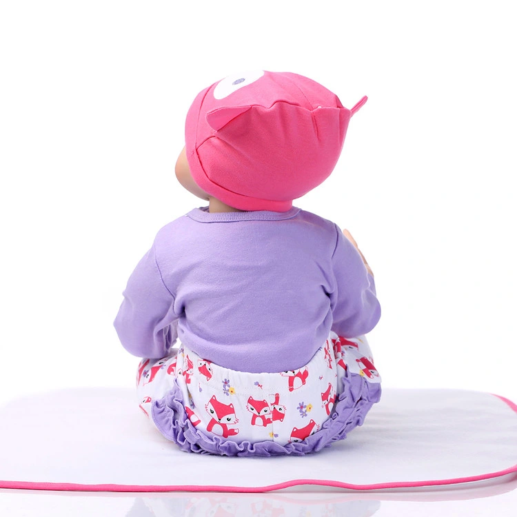 55cm Boneca Reborn de Silicone Realista de Menina Recém-Nascida com Brinquedos de Cachorro de Pelúcia Presentes Criativos para Crianças