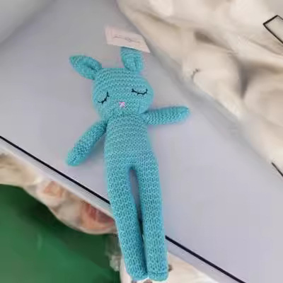 Preço de Atacado Pelúcia Personalizada Super Macia Animais Bebê Boneca de Dormir Aconchegante Stuffed Feita à Mão Crochê Tricotada Coelho Coelhinho Brinquedos de Pelúcia Personalizados Fábrica