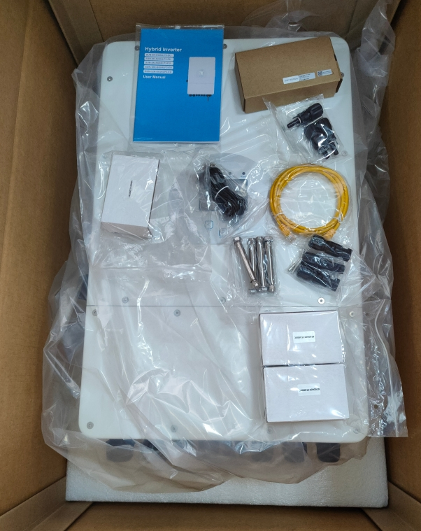 Deye Hybrid Solar Inverter 10kw 12kw Single Phase Low Voltage 51.2V Battery