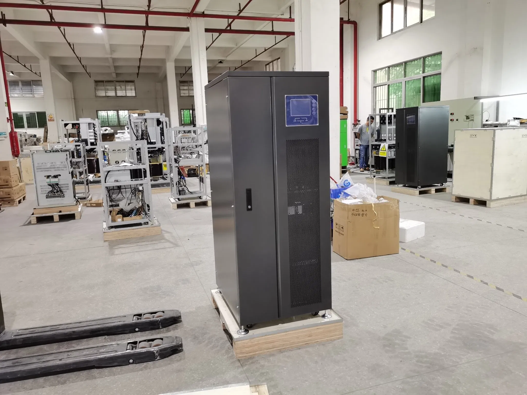 Three Phase Hybrid Solar Inverter 10kw 20kw 30kw Low Voltage off Grid Hybrid Solar Inverter for Home Solar Panel System