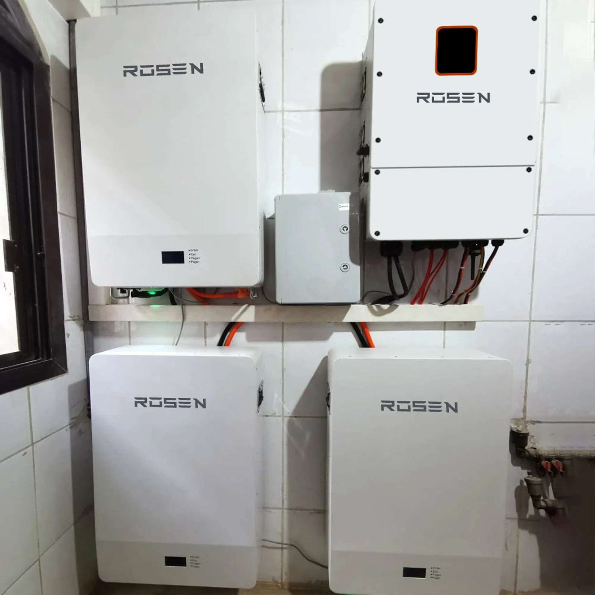 Best Selling Solar Inverter 5kw 8kw Hybrid Storage PV Inverter for Home Use