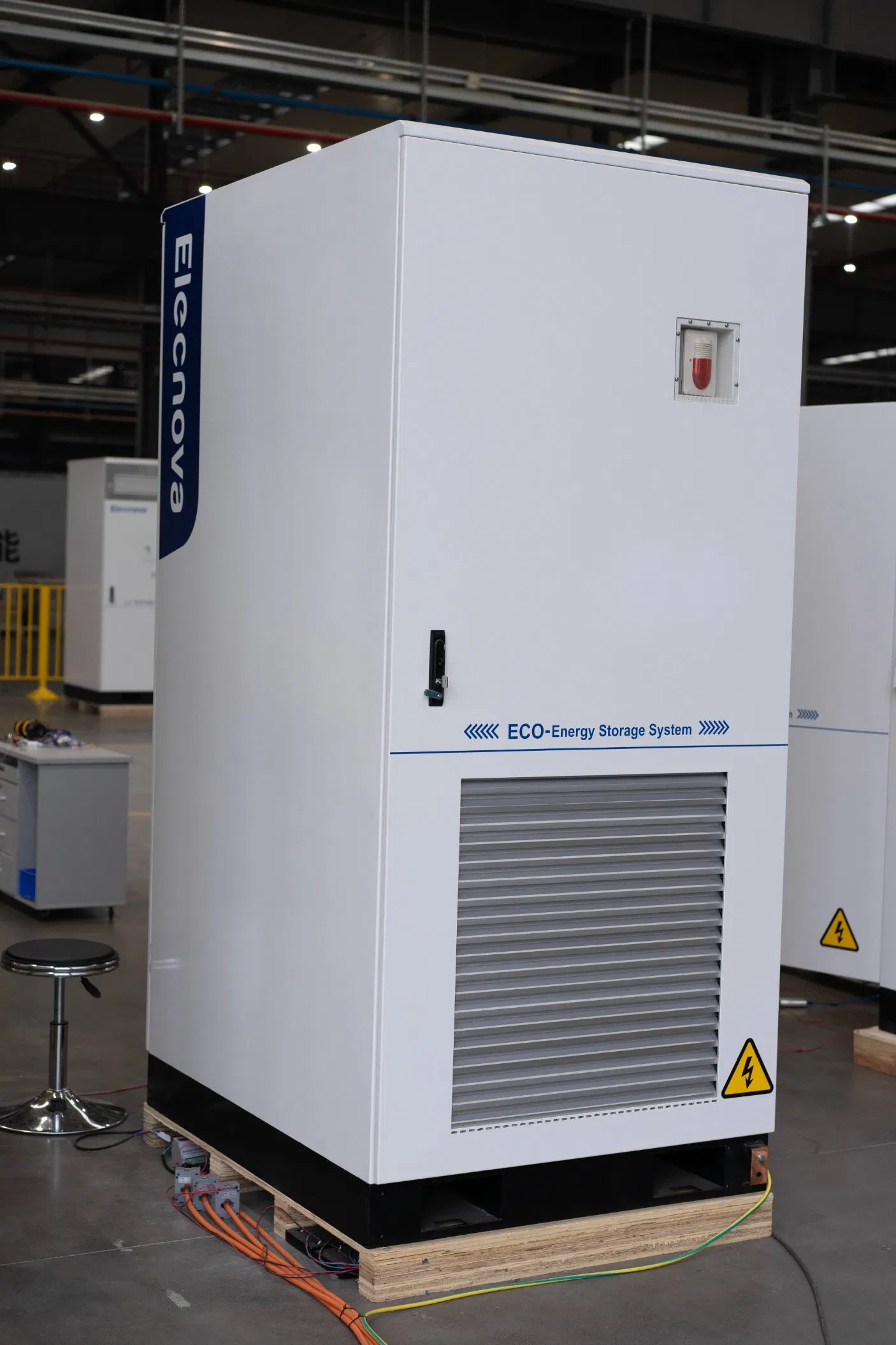 Reliable Microgrid Container Battery System for Energy Storage4.