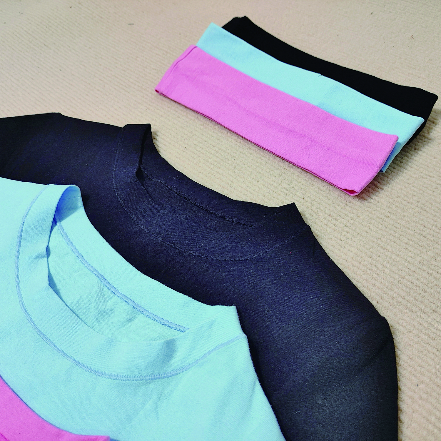 High Quality Women's Summer Cotton Spandex Loungewear Cute Short Sleeve Fold Waist Flare Pants Hair Band Custom Skinny Casual 2