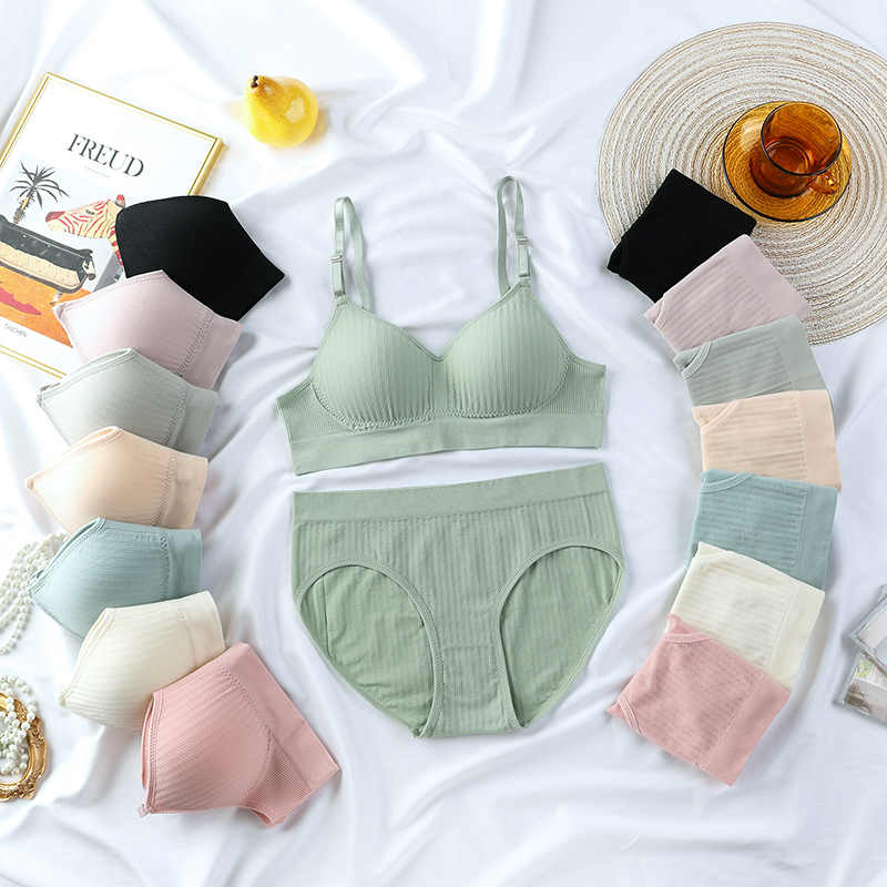 China Factory Seamless Bra Gather Fixed Cup No Steel Ring Student Girl Underwear Women's Bra Set Female