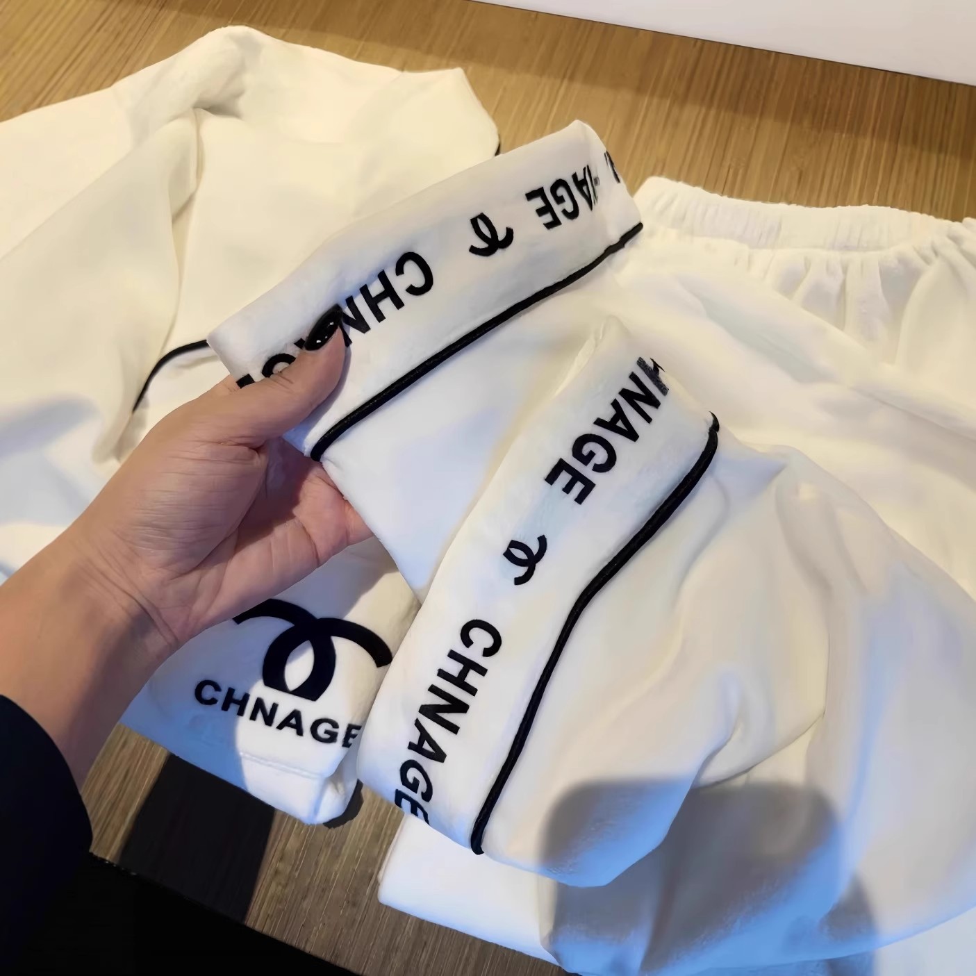 Product Showcase 5