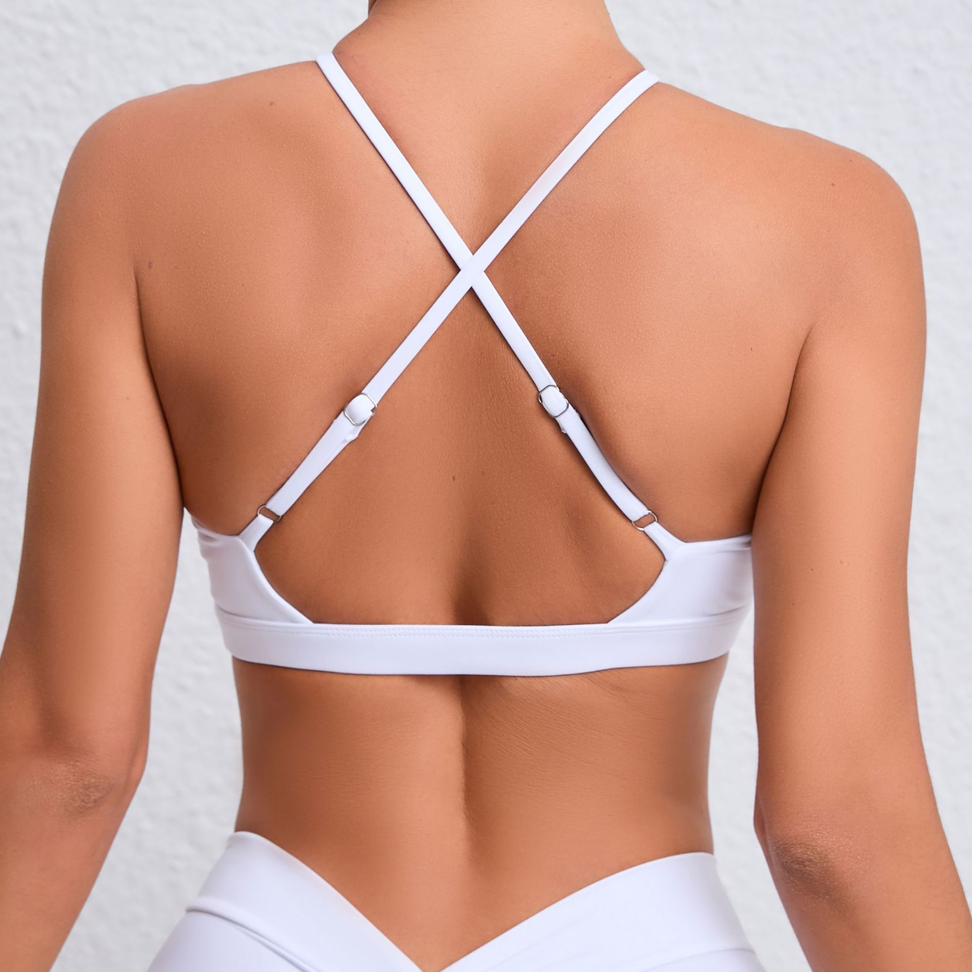 Solid Color Front Twist Cross Strips Compression Push up Adjustable Running Fitness Sports Bra