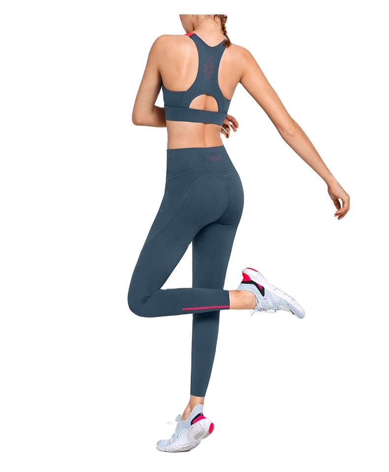 Sports Wear Fitting