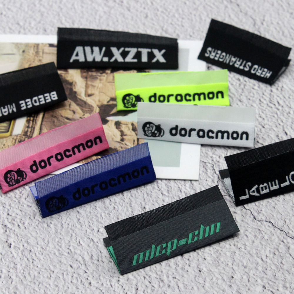 Cloth Label Logo