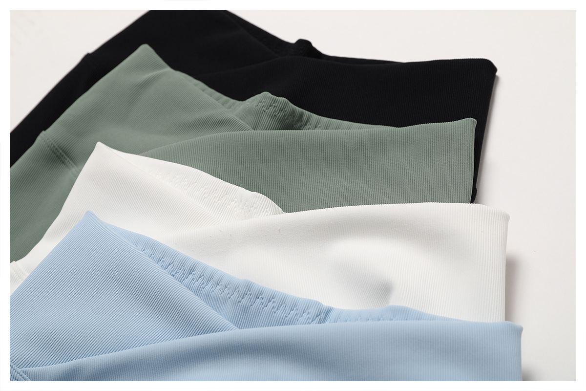 Seamless activewear product view 6